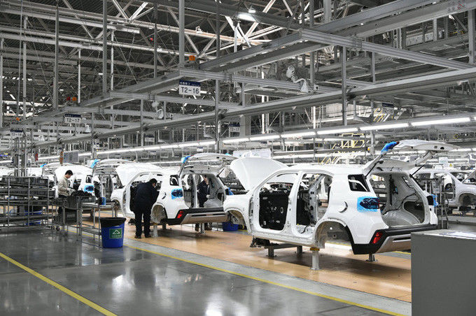 Shaanxi Xianghelixin Automobile Sales Service Co., Ltd. 제조업체의 생산 라인
